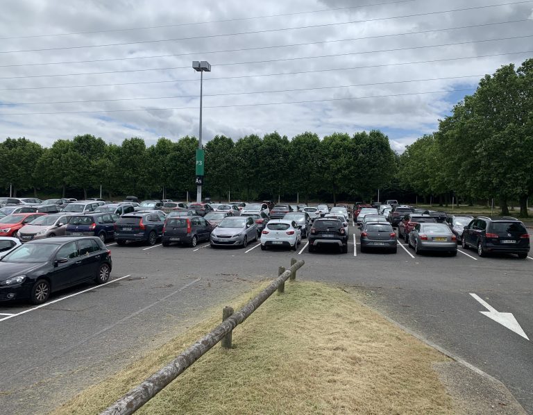 L’émergence des parkings privés proches de l’aéroport de Roissy CDG
